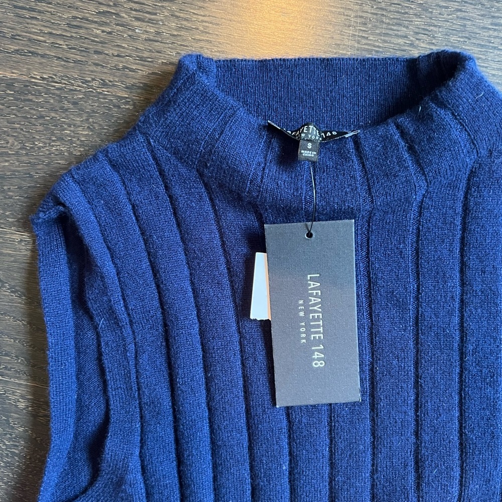Cashmere tank- sweater